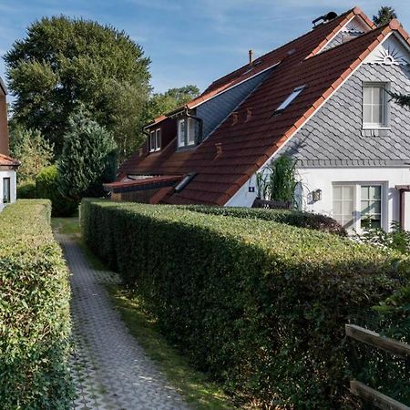Weide - gemütliches Ferienhaus am Anger in Kloster, Insel Hiddensee Exterior foto